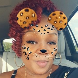 Meet your Posher, Juanita